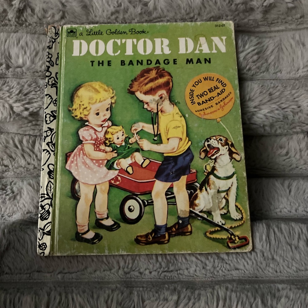 💜 Doctor Dan A Little Golden Book